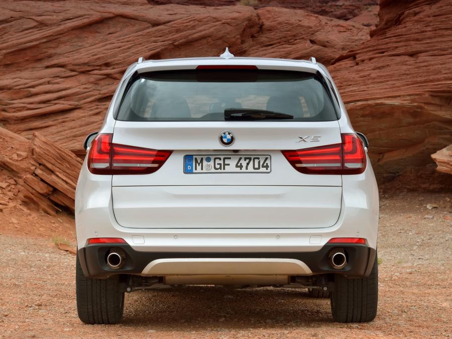  BMW X5 xDrive 3.0d 2013 года  (фото 4 из 30)